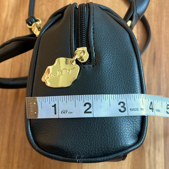 Betsy Johnson unicorn crossbody purse - Picture 14 of 14